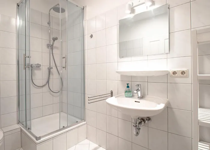 Im Altstadtgässchen Mit 3 Badezimmern Ferienhaus *